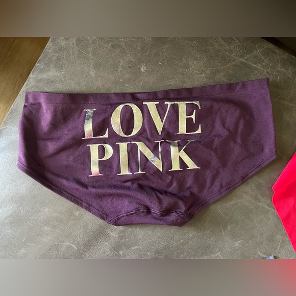 🎈Lot of Victoria Secrets Panties, SZ MEDIUM
5 Brand New, Never worn, 2010s - Picture 4 of 16